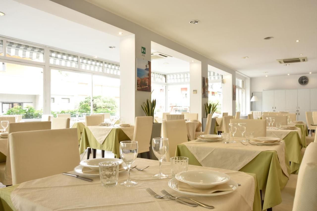 Hotel Ristorante La Marina Mhotelsgroup San Bartolomeo Al Mare Extérieur photo
