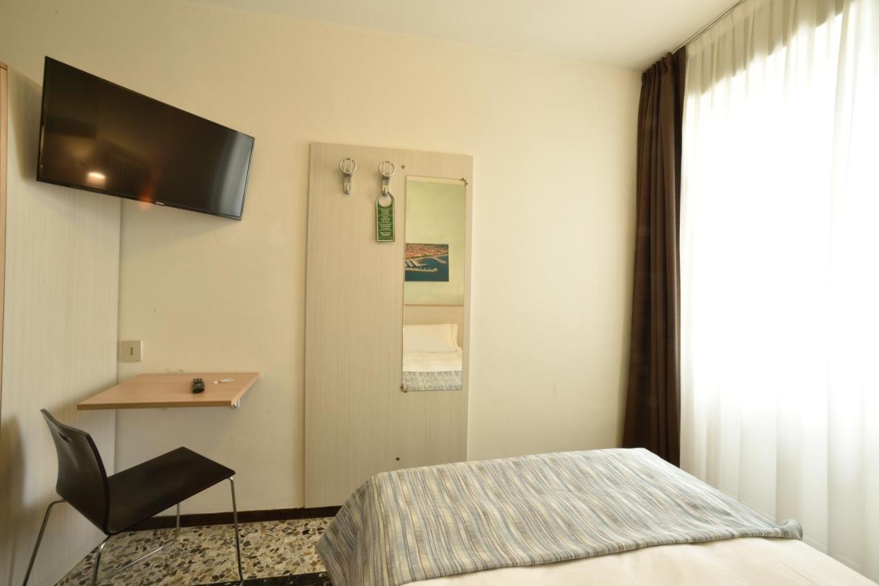 Hotel Ristorante La Marina Mhotelsgroup San Bartolomeo Al Mare Extérieur photo