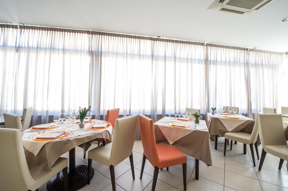 Hotel Ristorante La Marina Mhotelsgroup San Bartolomeo Al Mare Extérieur photo