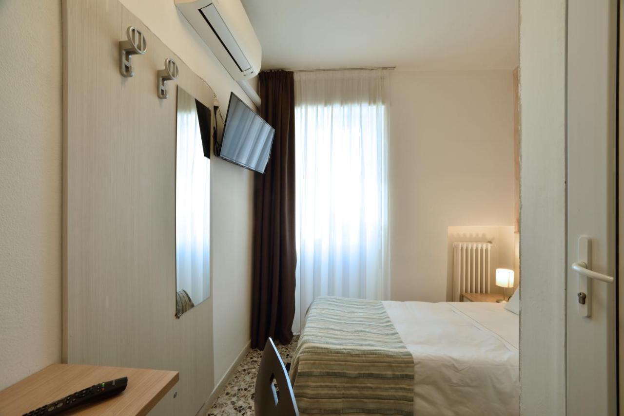 Hotel Ristorante La Marina Mhotelsgroup San Bartolomeo Al Mare Extérieur photo
