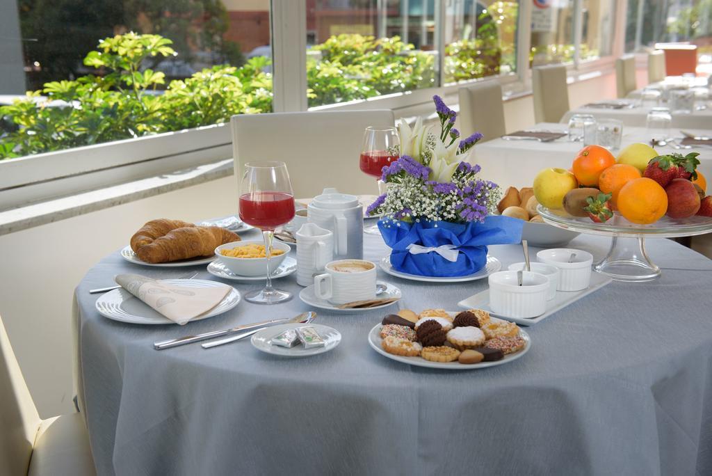 Hotel Ristorante La Marina Mhotelsgroup San Bartolomeo Al Mare Extérieur photo